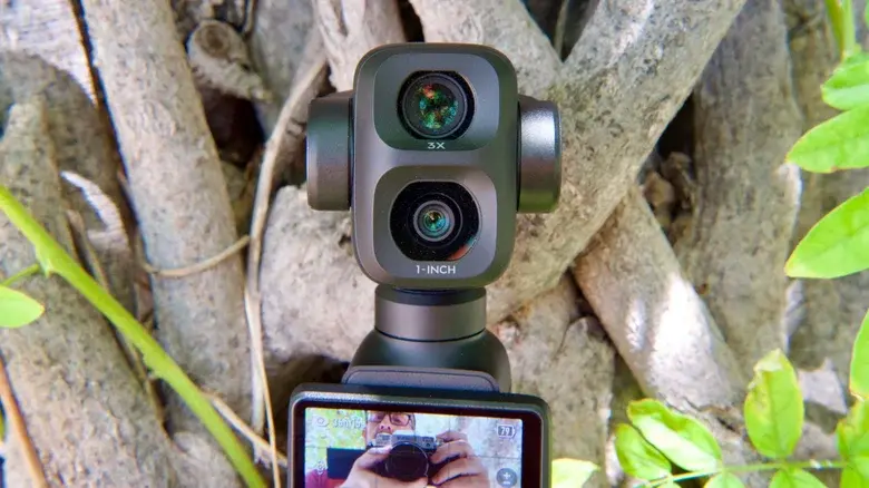تصویر مفهومی بررسی DJI Osmo Pocket 4P؛ دوربین جیبی دوگانه برای فیلمسازها