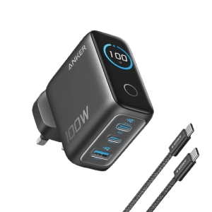 نمای شارژر مشکی Anker 100W با دو درگاه USB-C، یک درگاه USB-A، نمایشگر هوشمند و کابل USB-C