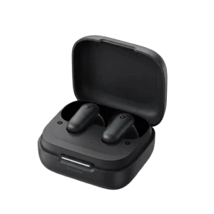 کیس شارژ باز Soundcore با دو ایرباد بی‌سیم مشکی داخل محفظه شارژ